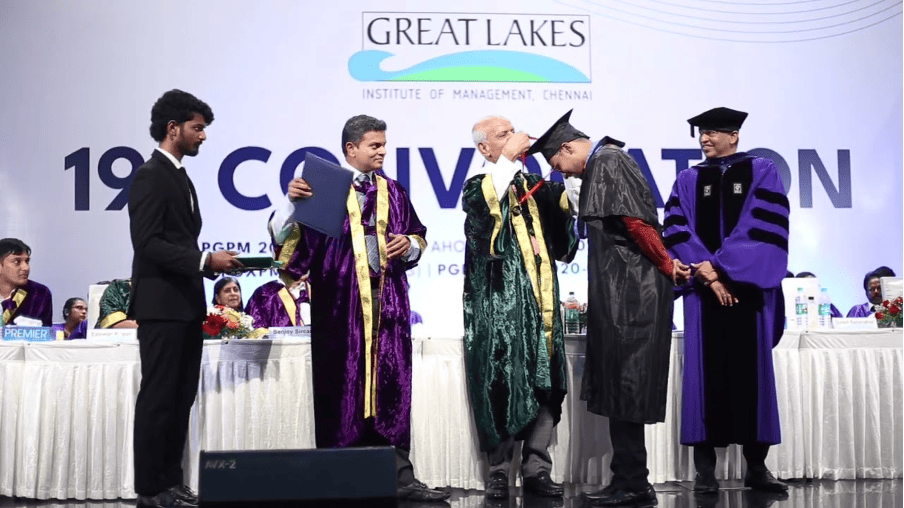 Graduate receiving an award at Great Lakes Institute of Management's 19th Convocation ceremony